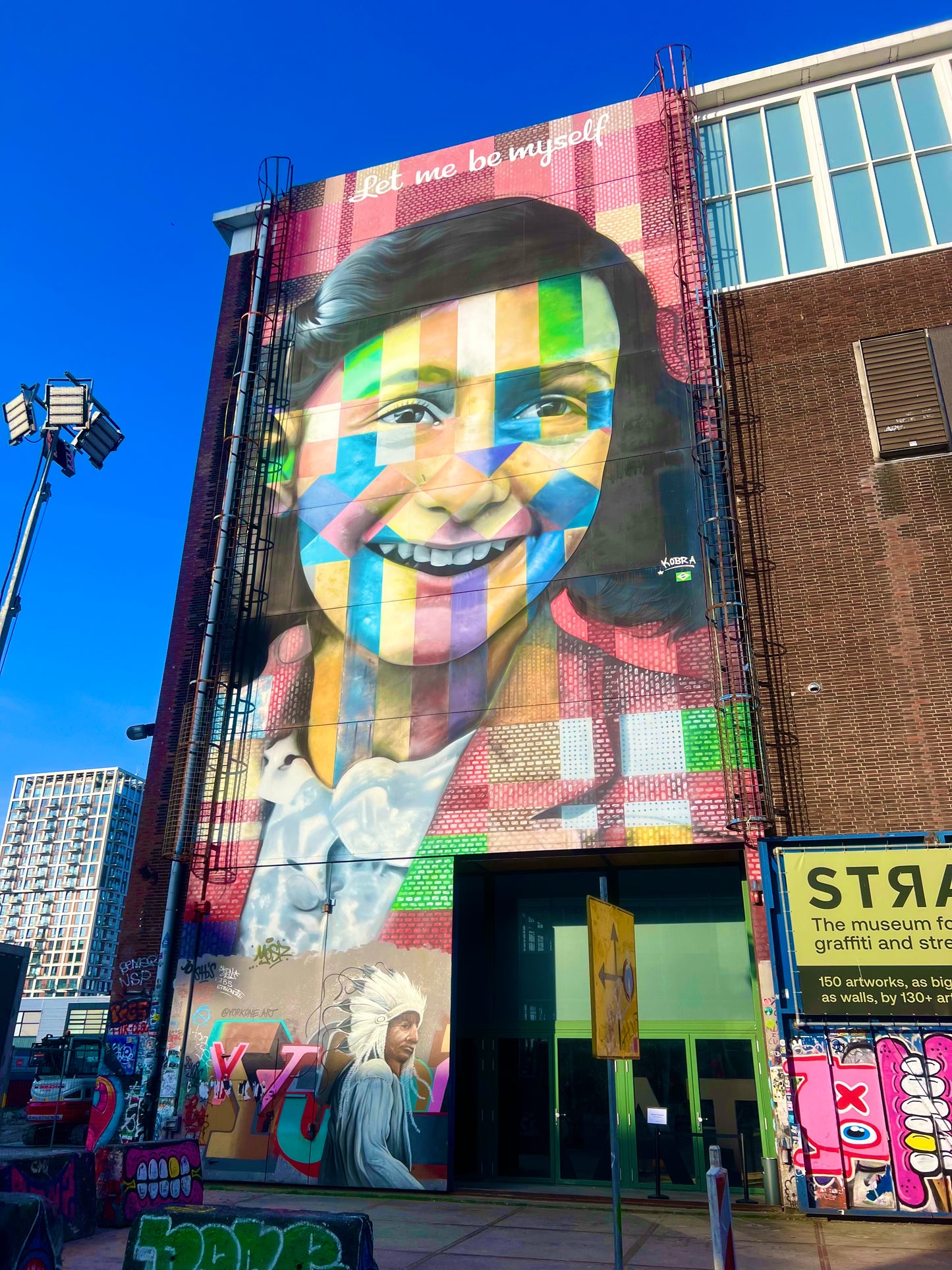 Private Moco Museum & Guided Bike Tour - Art on two wheels 10 p