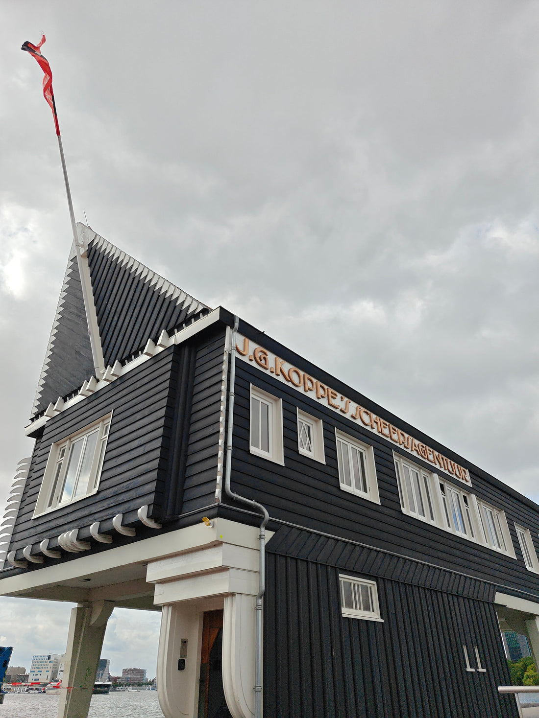 Hidden in Plain Sight: Indonesian Influence on Amsterdamse School