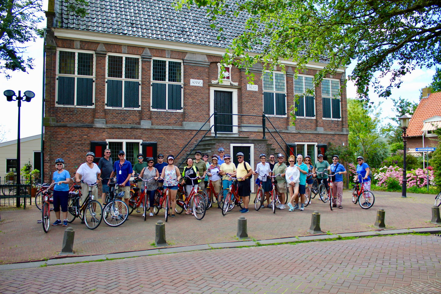 Amsterdam Self-Guided Historical Bike Tour Experience En/Fr/De/Nl/Sp– Explore at Your Own Pace